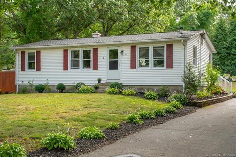 155 Tarbox Rd, Plainfield, CT 06374 photo 1