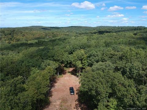 100 Limekiln Rd, Redding, CT 06896 photo 1