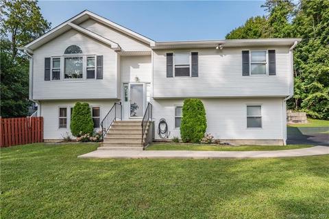 66 E St, Derby, CT 06418 photo 1