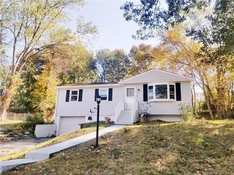 7 Willow Ln, Ledyard, CT 06339 photo 1