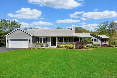324 Bridge St, Suffield, CT 06078 photo 1