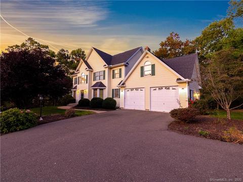 7 Jonathan Dr, Ellington, CT 06029 photo 1