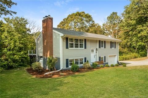 35 Walnut Dr, Hebron, CT 06248 photo 1