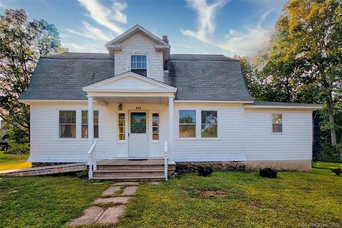 842 Taft Rd, Orange, CT 06477 photo 1