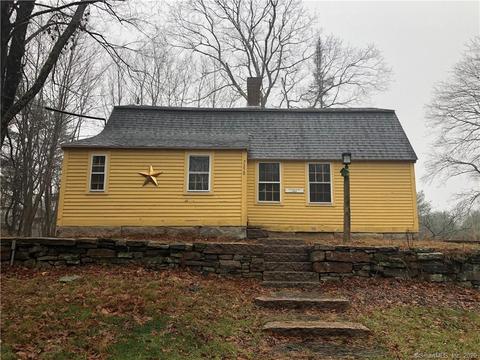 150 Iron St, Ledyard, CT 06339 photo 1