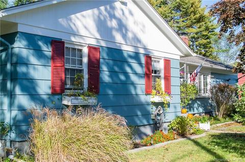 39 Walter Ln, Hamden, CT 06514 photo 1