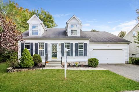 24 Moss Gln, Middletown, CT 06457 photo 1