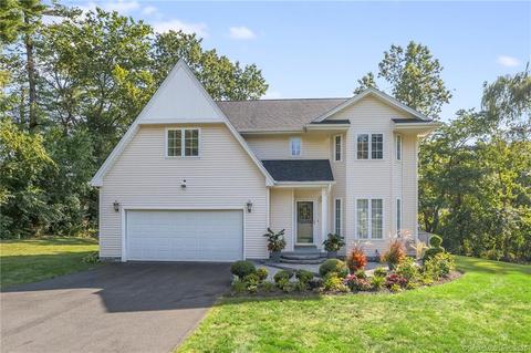 3 Sharon Rd, Bloomfield, CT 06002 photo 1