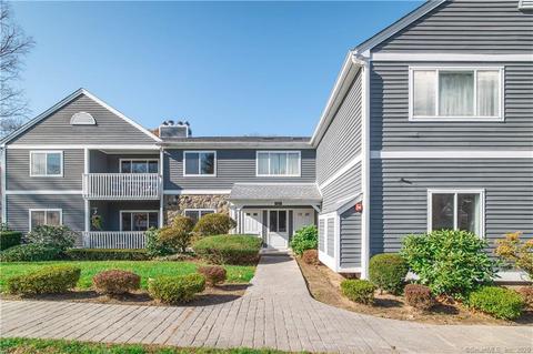 101 Wendover Dr #B, Monroe, CT 06468 photo 1