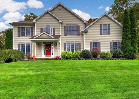 52 Summit Dr, Monroe, CT 06468 photo 1