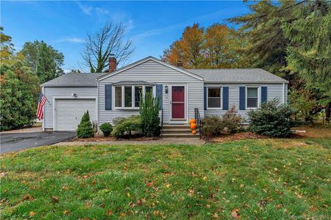 174 Nut Plains Rd, Guilford, CT 06437 photo 1