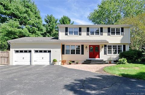 22 Spinning Wheel Rd, Monroe, CT 06468 photo 1