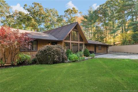 210 Green Hollow Rd, Killingly, CT 06239 photo 1