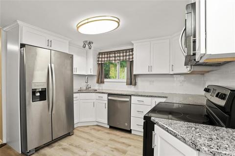 33 Ponus Ave, Norwalk, CT 06850 photo 1