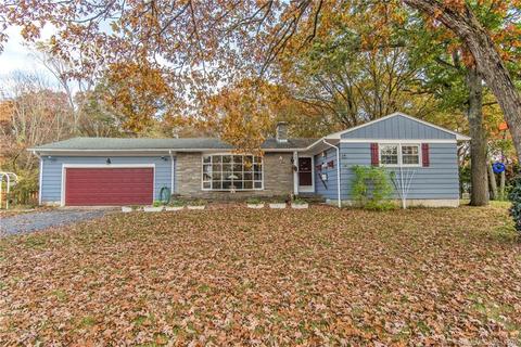 932 Norwich Rd, Plainfield, CT 06374 photo 1