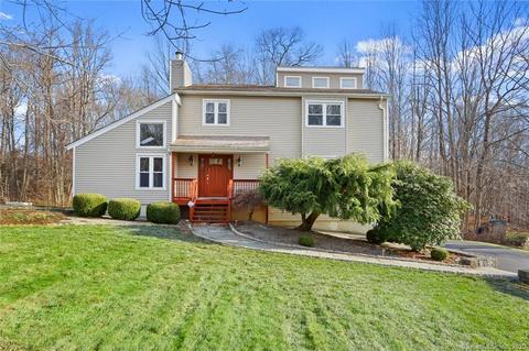 9 Harmony Ln, Monroe, CT 06468 photo 1