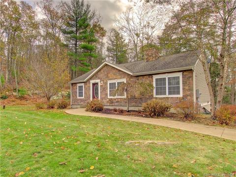 534 Christopher Way, Killingly, CT 06241 photo 1