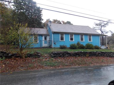 40 State Ave, Killingly, CT 06241 photo 1