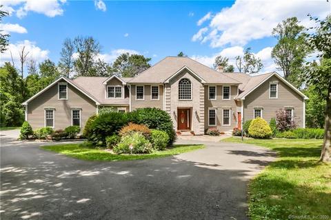 8 Winter Ridge Rd, Newtown, CT 06482 photo 1