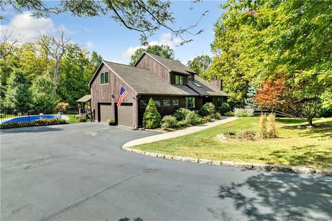 35 Manor Dr, Monroe, CT 06468 photo 1