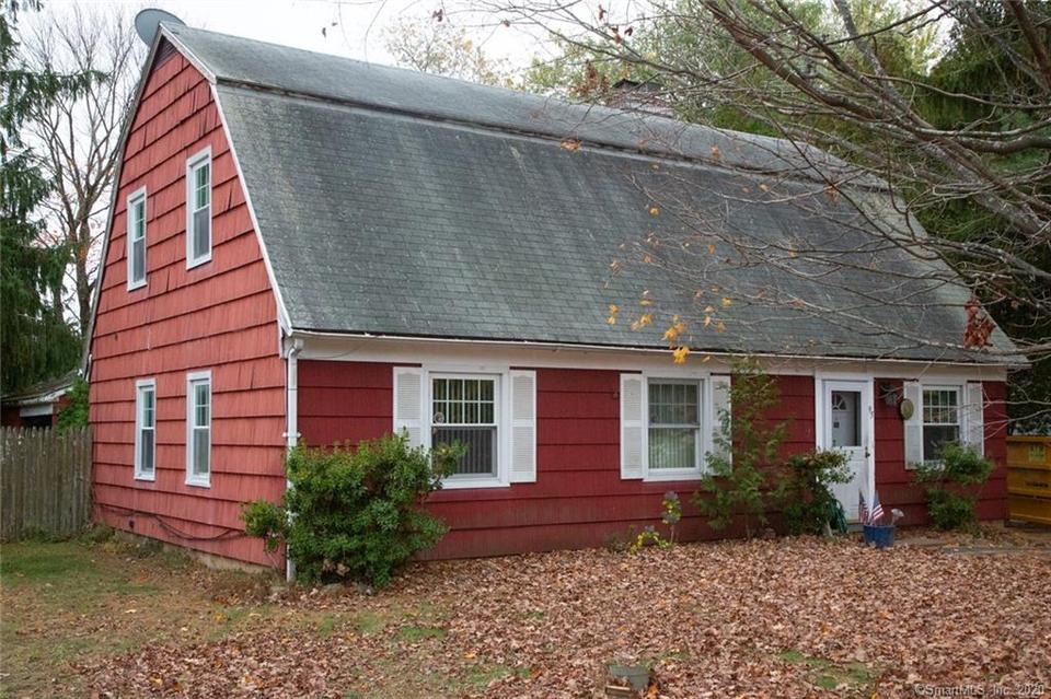 95 Sunburst Rd, Naugatuck, CT 06770 29 Photos Movoto