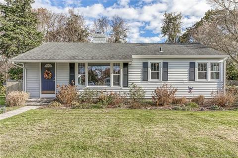 84 Westbrook Heights Rd, Westbrook, CT 06498 photo 1