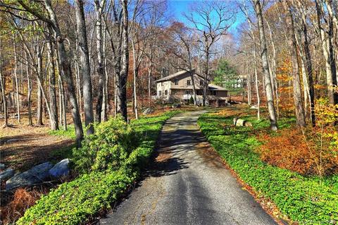 22 Field Rock Rd, Monroe, CT 06468 photo 1