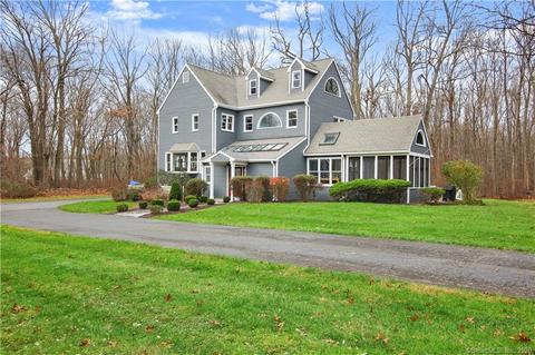 11 Tunxis Trl, Redding, CT 06896 photo 1
