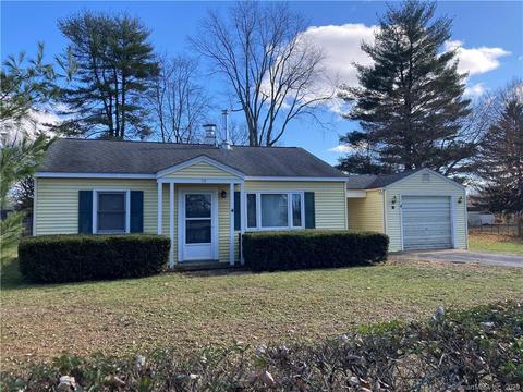 15 Laurel Rd, Windsor Locks, CT 06096 photo 1