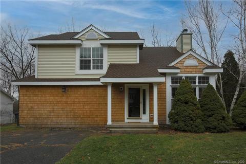 35 Fox Run, Torrington, CT 06790 photo 1