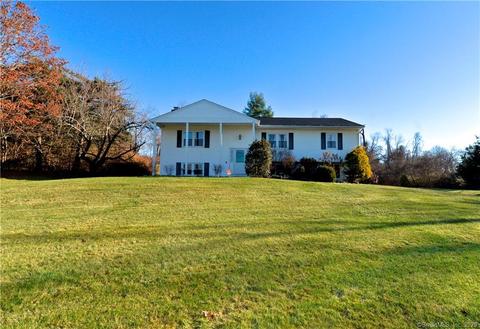 17 Meadow Dr, Brookfield, CT 06804 photo 1