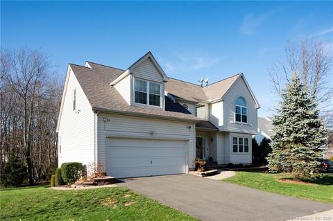 73 Moss Gln, Middletown, CT 06457 photo 1