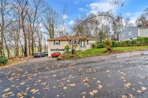 19 Devonshire Dr, Darien, CT 06820 photo 1