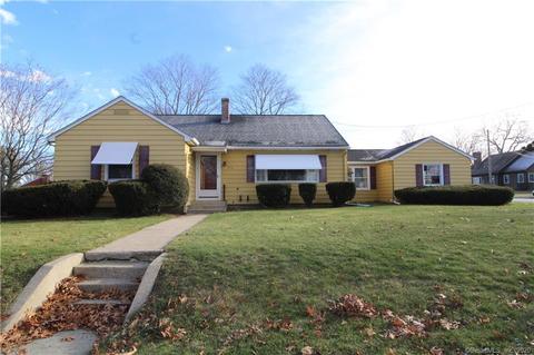 250 Maple St, Killingly, CT 06239 photo 1