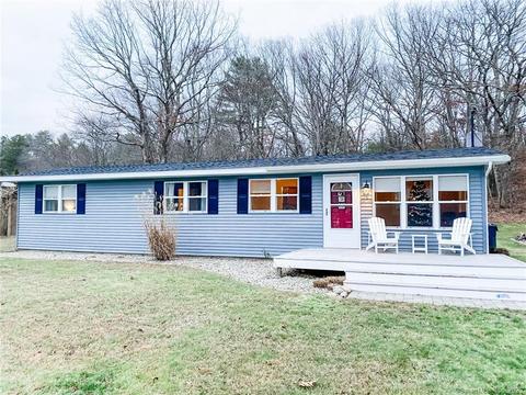 76 Gloria Ave, Killingly, CT 06239 photo 1