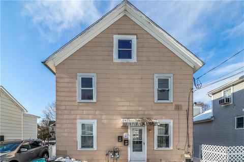 24 Smith St, Derby, CT 06418 photo 1
