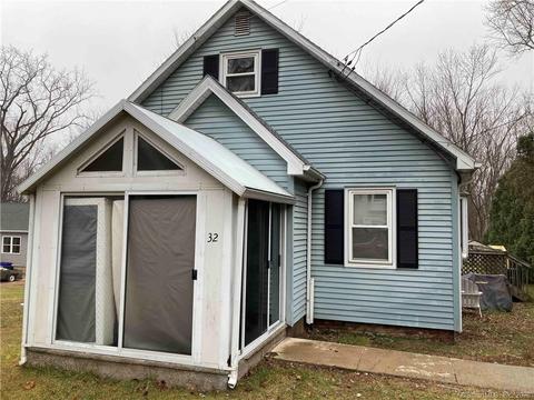 32 Dickerman Ave, Windsor Locks, CT 06096 photo 1