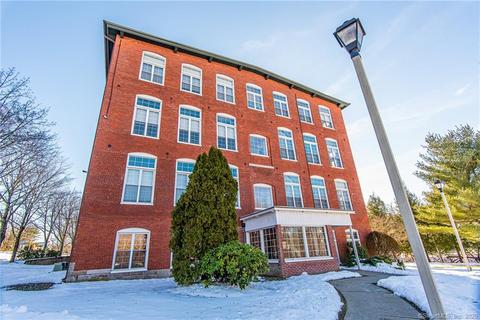 45 Main St #102, Plainfield, CT 06374 photo 1