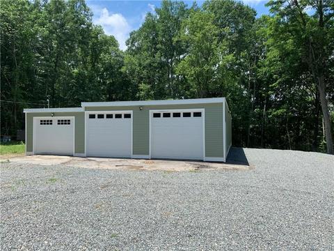 197 Lathrop Rd, Plainfield, CT 06374 photo 1