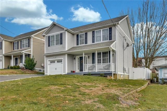 26 Woonsocket Ave Shelton Ct 06484 27 Photos Mls 170367472 Movoto