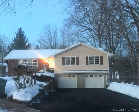 60 Harrison Dr, Hamden, CT 06514 photo 1