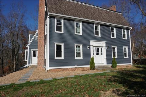 8 Beckett Vlg, Newtown, CT 06482 photo 1