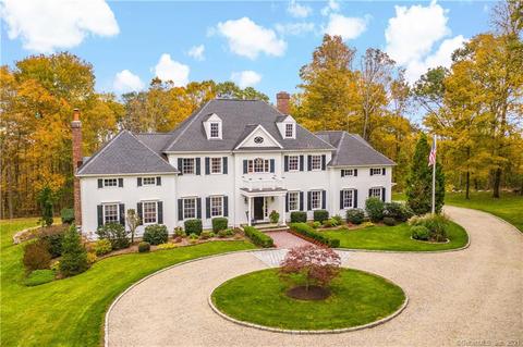 4 Meadows Edge, Redding, CT 06896 photo 1