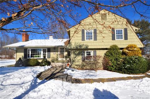 10 Farmstead Ln, Windsor, CT 06095 photo 1