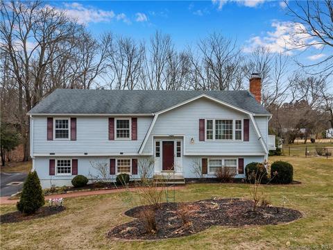 45 Sandlewood Dr, Madison, CT 06443 photo 1