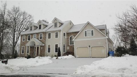 321 Blake Cir, Hamden, CT 06517 photo 1