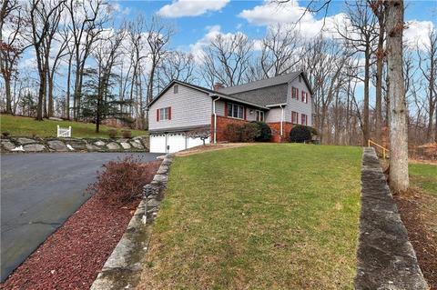 68 Hillside Ln, Monroe, CT 06468 photo 1