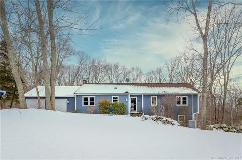 8 Coachman Pike, Ledyard, CT 06339 photo 1