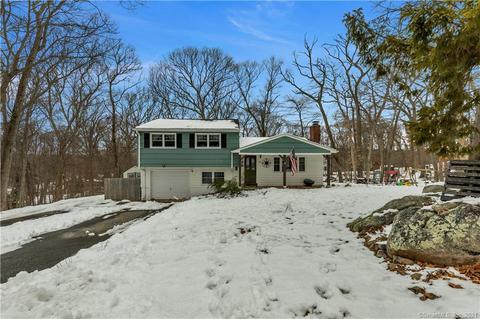 23 Norman Dr, Gales Ferry, CT 06335 photo 1