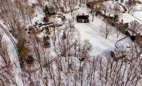 44 Dayton Rd, Redding, CT 06896 photo 1